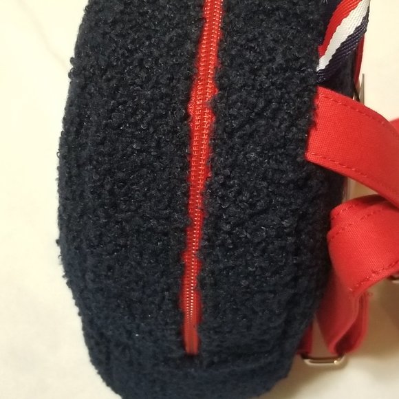 Tommy Hilfinger Kid's Girl's Backpack Small 8 x 7 - Picture 4 of 8